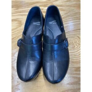 Dansko Clogs Women's 10.5 Black Leather Slip On Buckle Strap Comfort Shoes S29